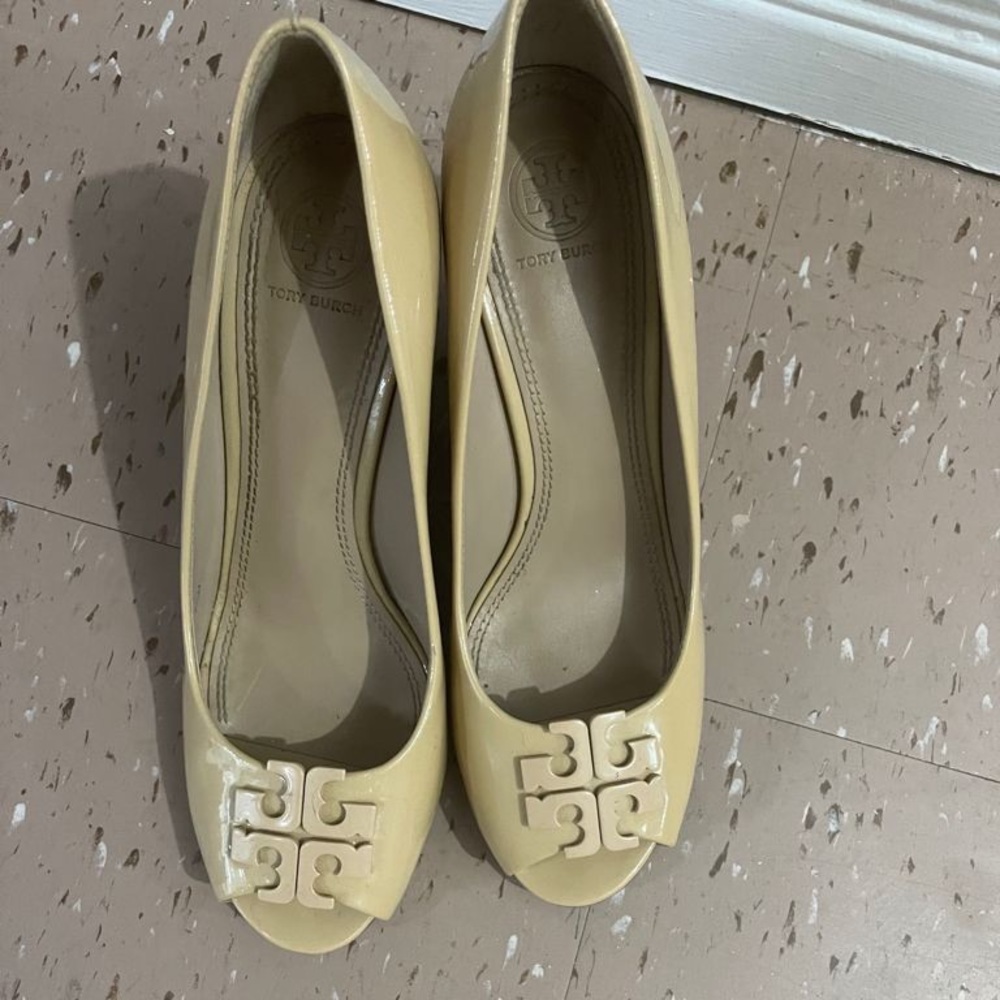 Tory Burch Lowell Tan Leather Peep Toe